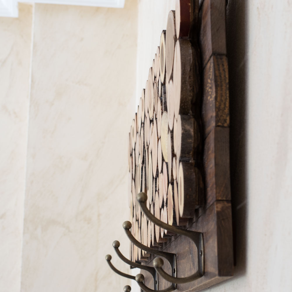 perchero de pared de madera rústico